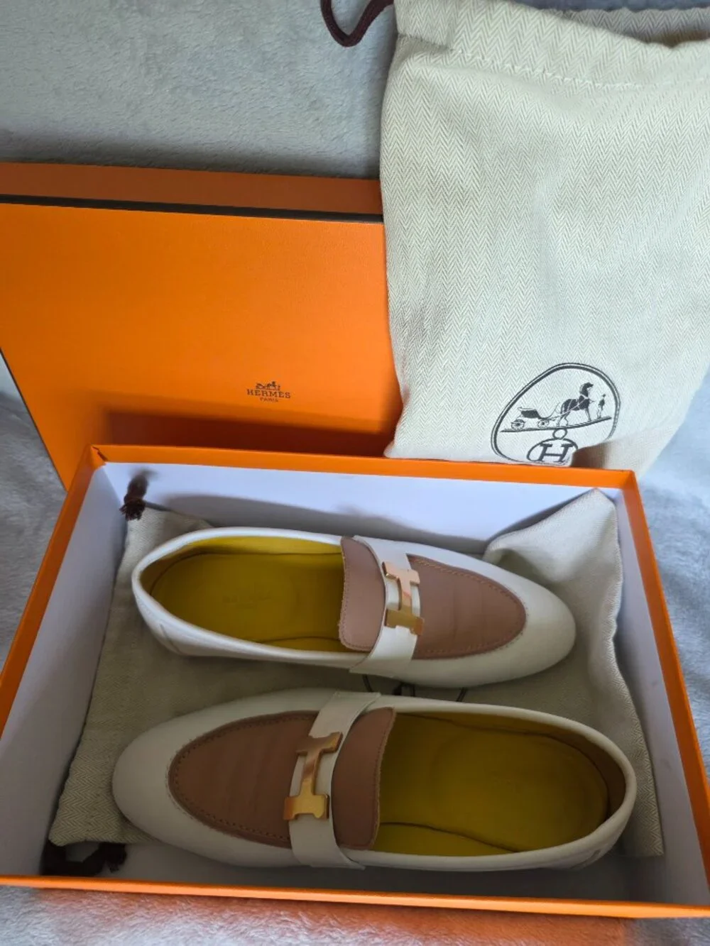 HERMÈS PARIS LEATHER LOAFERS with Gold H Hardware- size 39 pre-owned